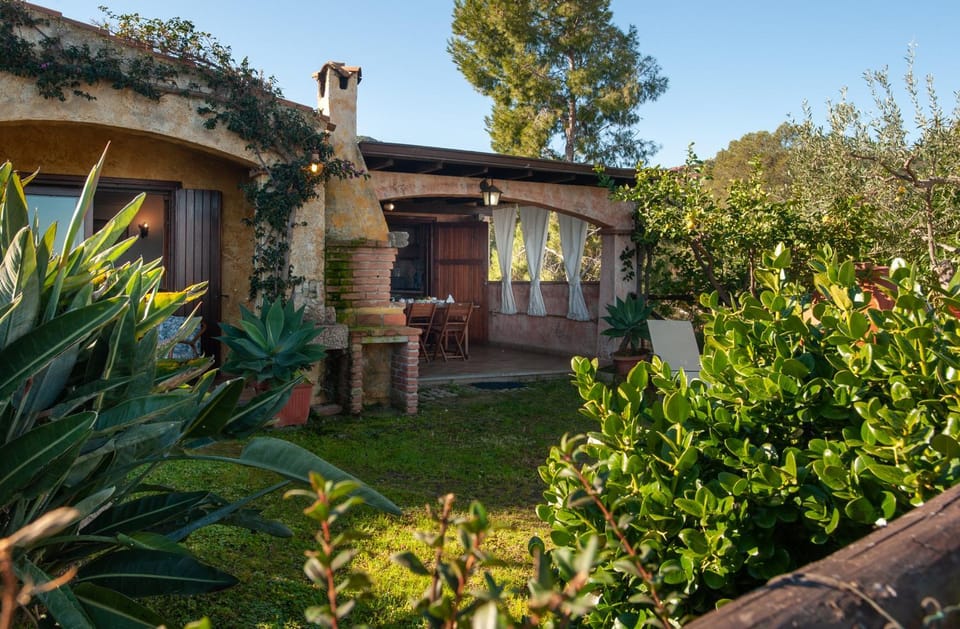 Property building, Garden