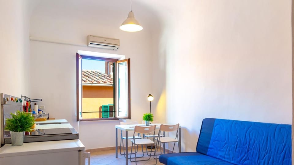Bed, Living room, Dining area