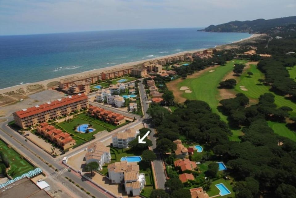 Off site, Bird's eye view, Sea view