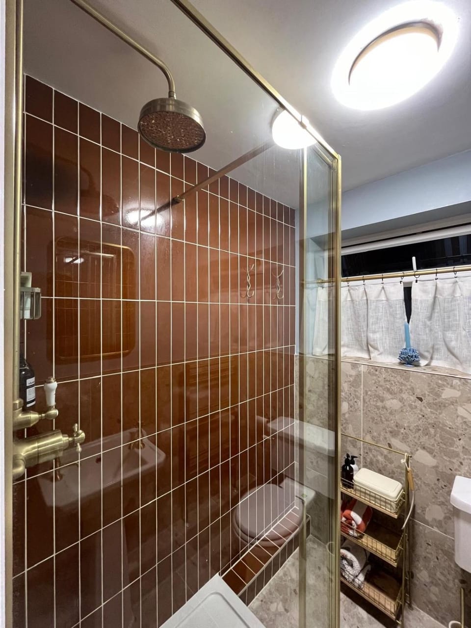 2 bed with private garden in Hampton wick Apartment in Kingston upon Thames