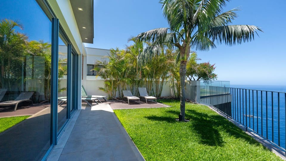 Villa Calhau- Hidden Gem by LovelyStay House in Madeira District