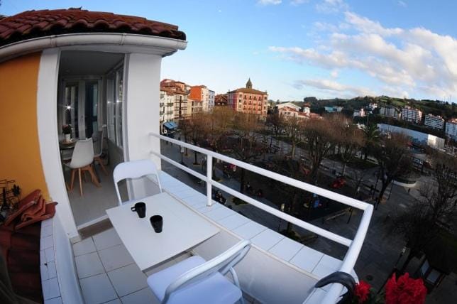 APARTAMENTOS URDAIBAI 5 Apartment in Bermeo