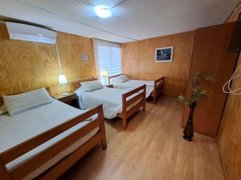 HOSPEDAJE CENTRO ANGOL Bed and Breakfast in Araucania, Chile