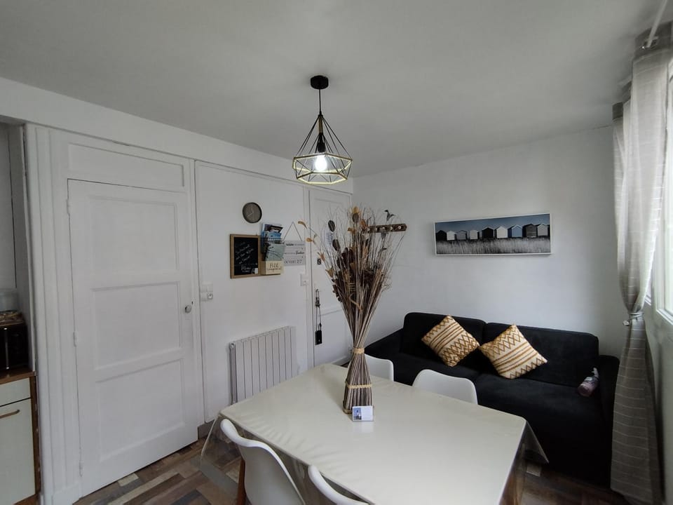Ô bord de L' eau Apartment in Normandy