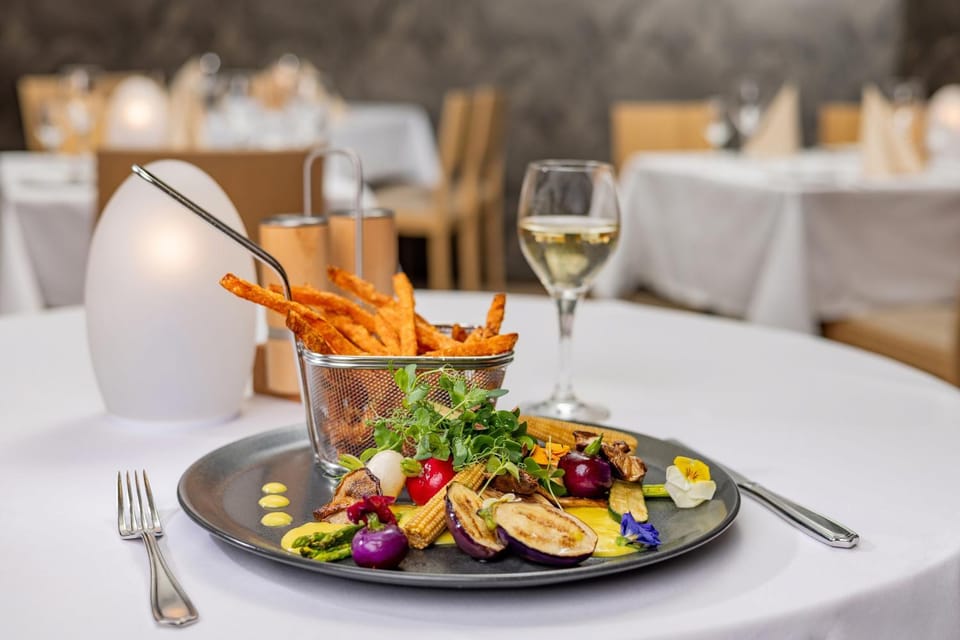 Restaurant/places to eat, Food close-up, Food and drinks, Food