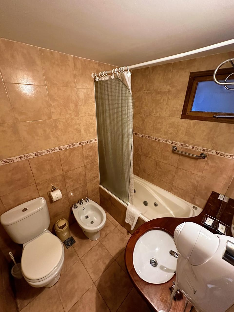 Bathroom, Bath, bidet