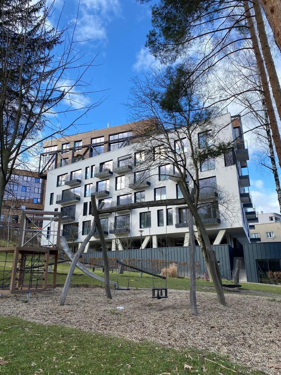 Property building, Neighbourhood