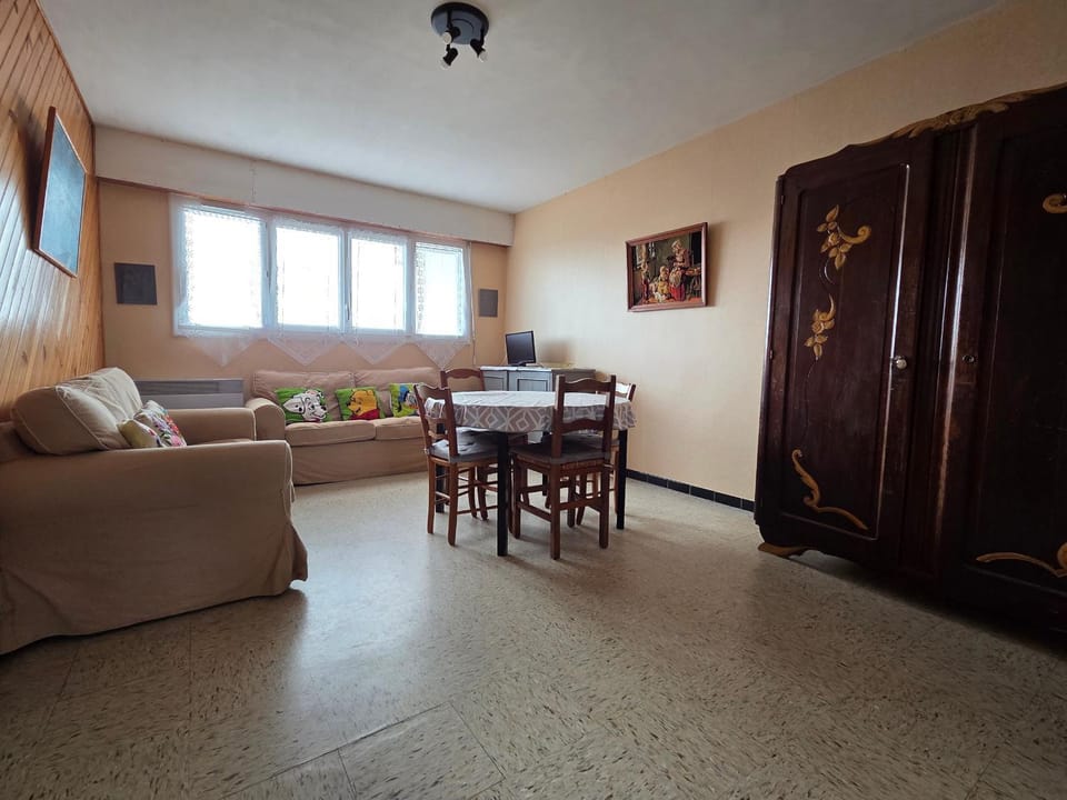 Appartement lumineux accès plage, 5 pers max, tennis, parking - FR-1-476-150 Apartment in La Faute-sur-Mer