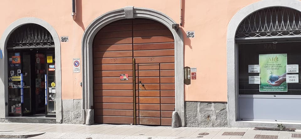 Property building, Facade/entrance