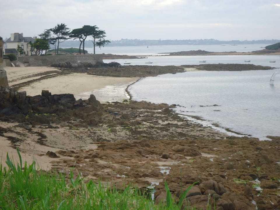 Villa Pors Pol Carantec Apartment in Finistere