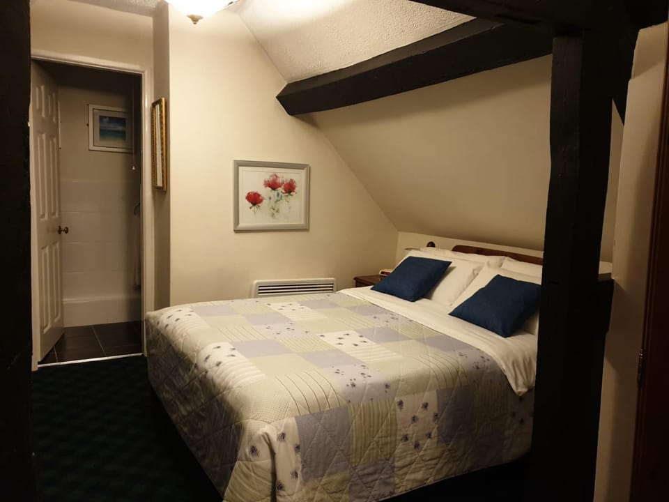 The Croft Bed and Breakfast in Whitburn Street