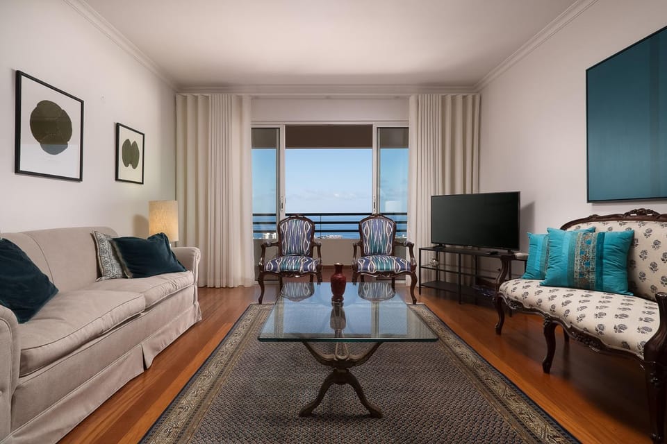 Living room, Sea view