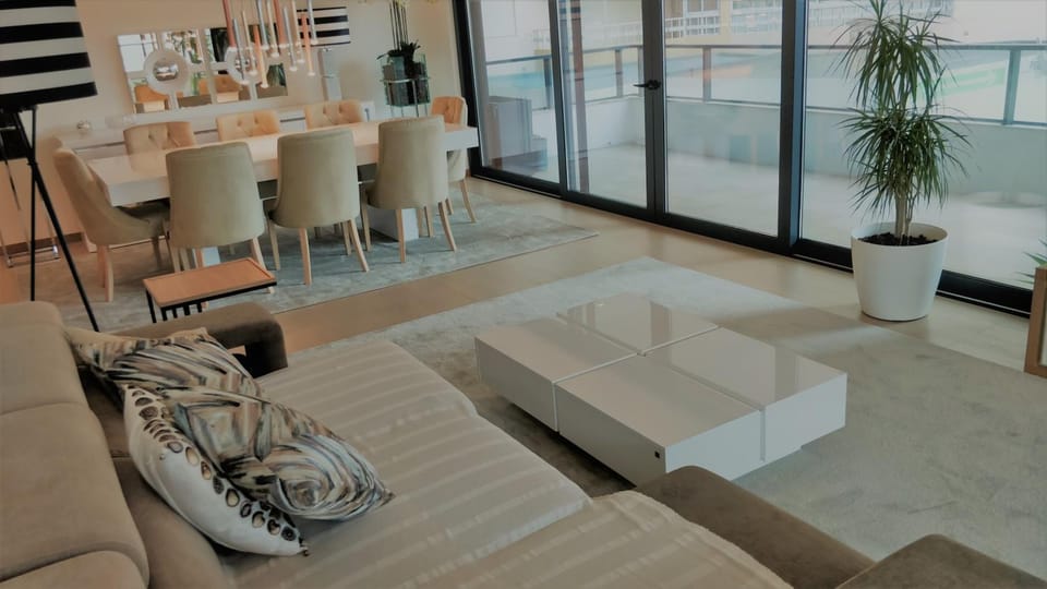 Living room, Lounge or bar