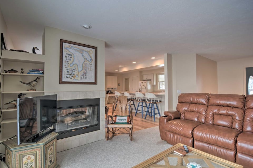 Lakefront De Tour Village Home w/ Deck & Fire Pit! House in Michigan