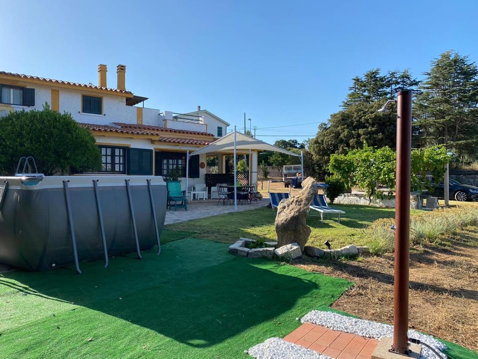 Property building, Garden
