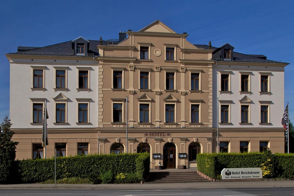 Property building, Day