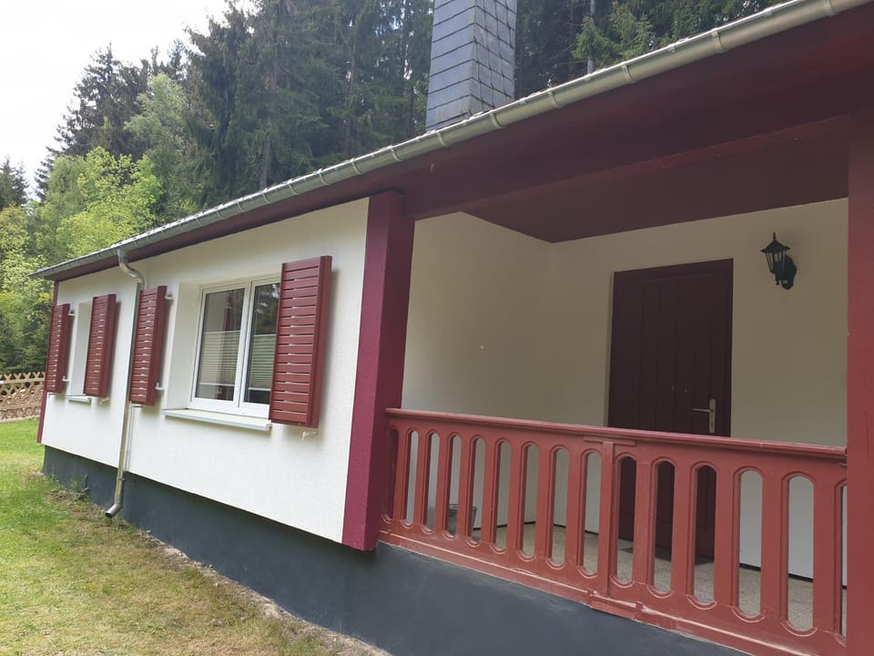 Erzgebirgsidyll Breitenbrunn - Waldhaus House in Erzgebirgskreis