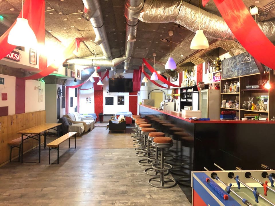 Lounge or bar