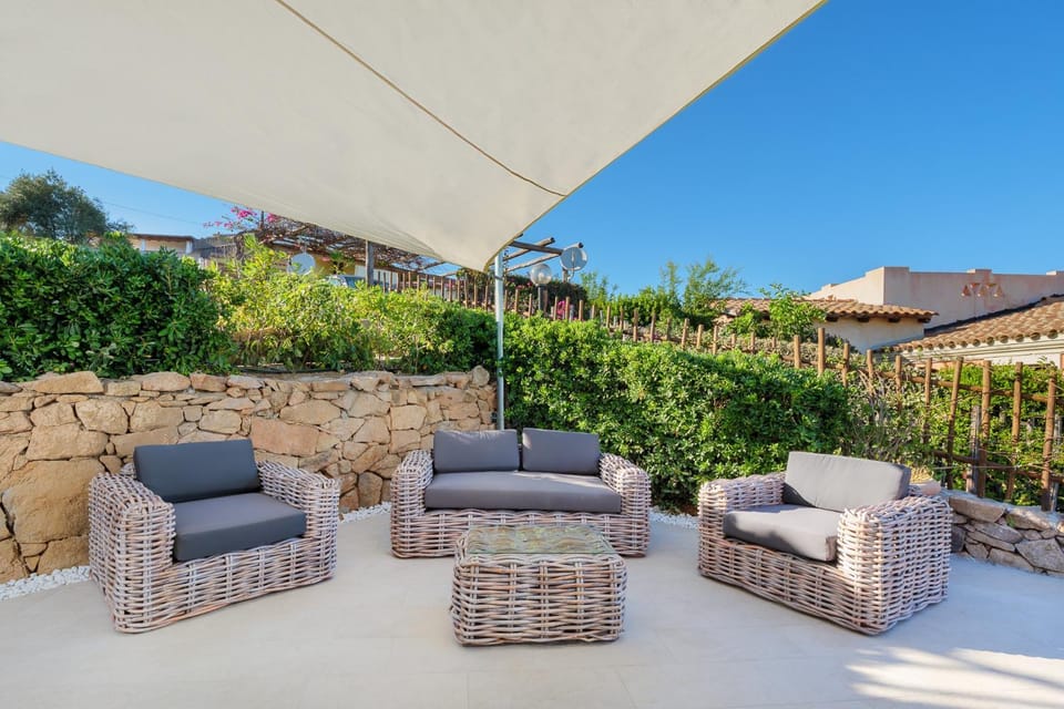 Patio, Balcony/Terrace, sunbed