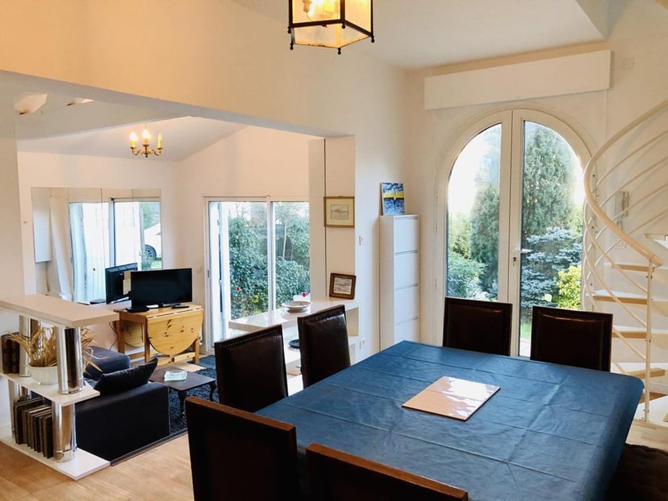 Maison conviviale à Arcachon-le-Moulleau, à 150m de la plage, jardin, parking, 2 chambres - FR-1-433-64 House in Arcachon