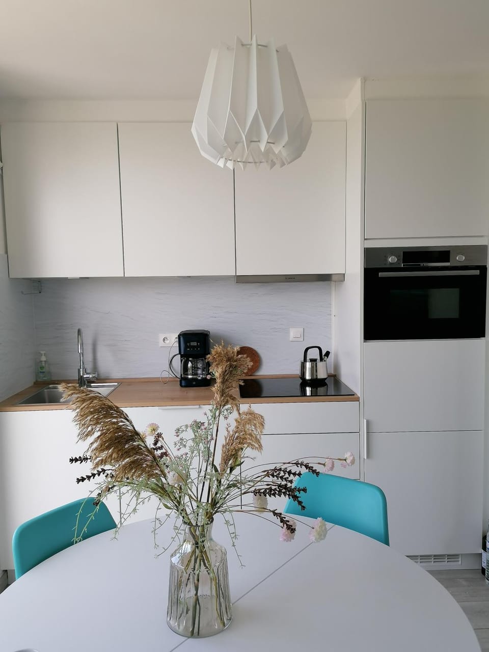 Kitchen or kitchenette, Dining area, kitchen