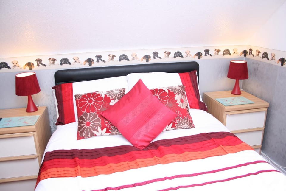 Bed, Bedroom