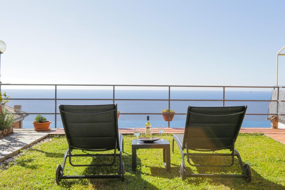 Polanesi Sea View - Garden - AC - Free Park - Super Wi Fi Apartment in Liguria