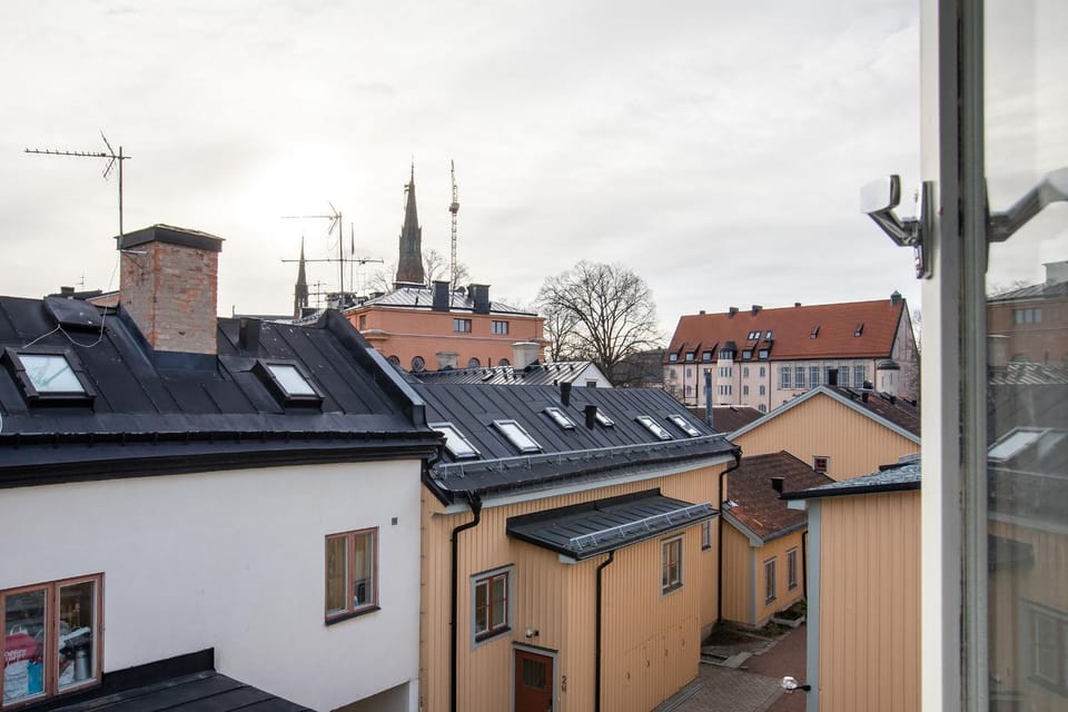 Nearby landmark, Neighbourhood, City view