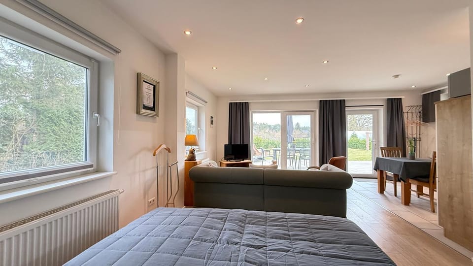 Bed, Photo of the whole room
