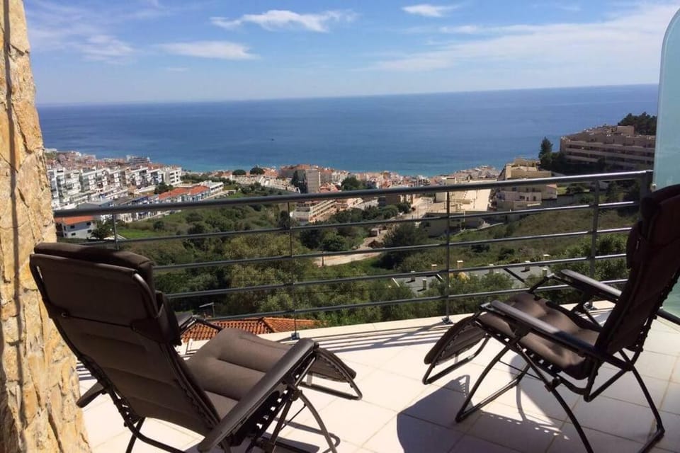 Balcony/Terrace, Balcony/Terrace, City view, Sea view, Street view