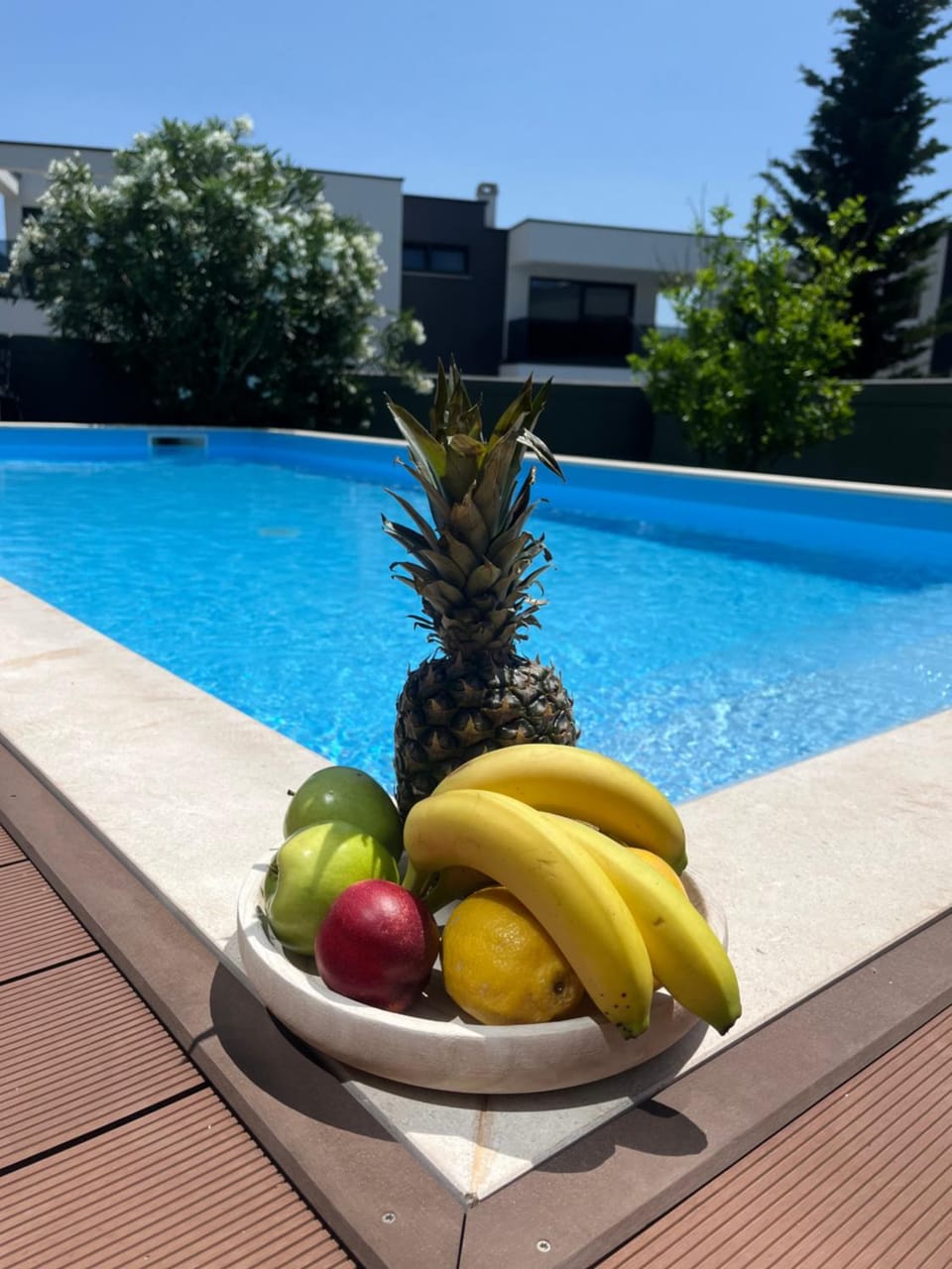 Day, Food and drinks, Pool view