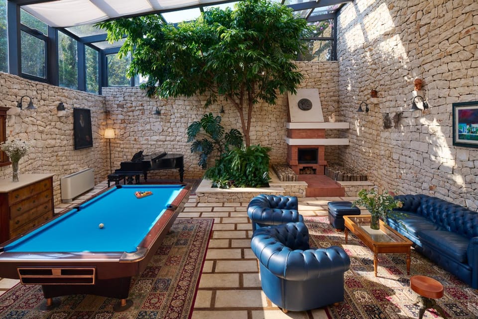 Seating area