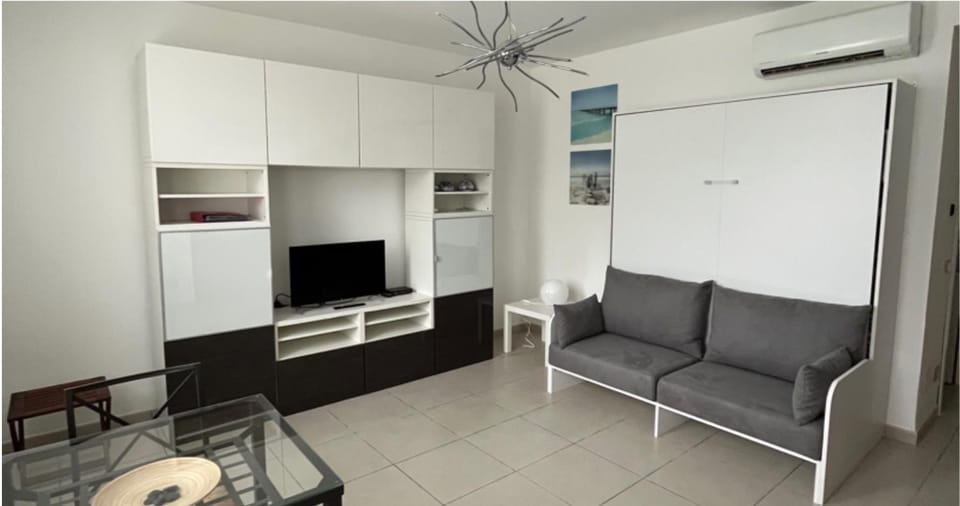 White Dream Spotorno Apartment in Spotorno