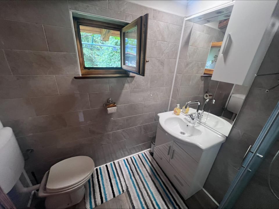 Domačija Paternoster Luxury tent in Slovenia