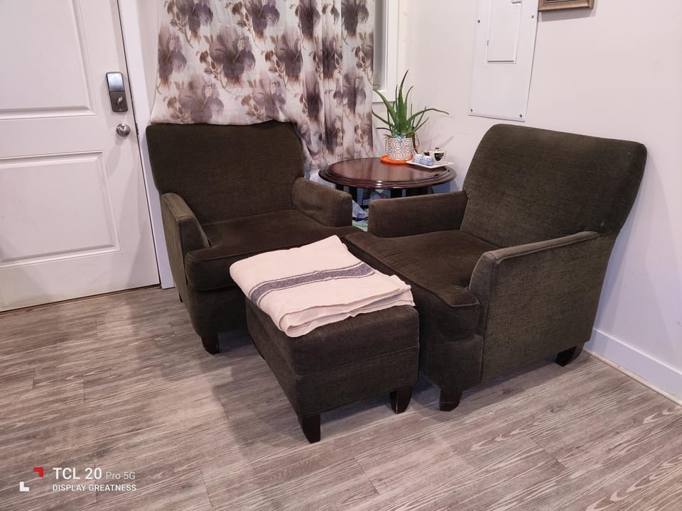 Communal lounge/ TV room, Seating area