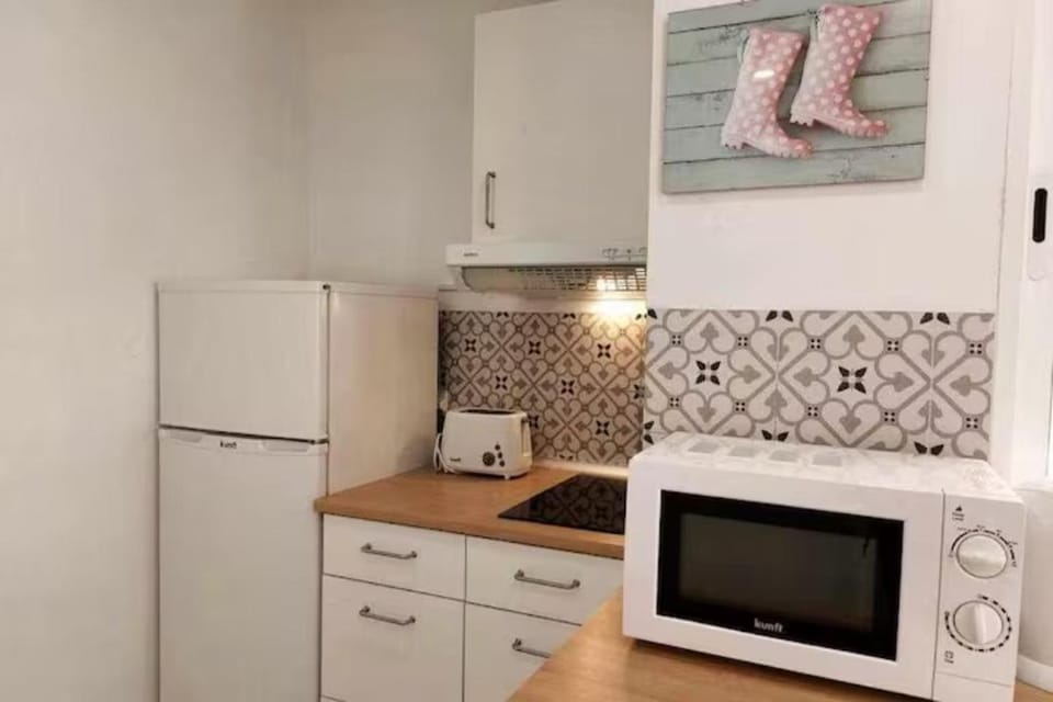 Bonito apartamento en 2º línea de playa & parking Apartment in Malaga