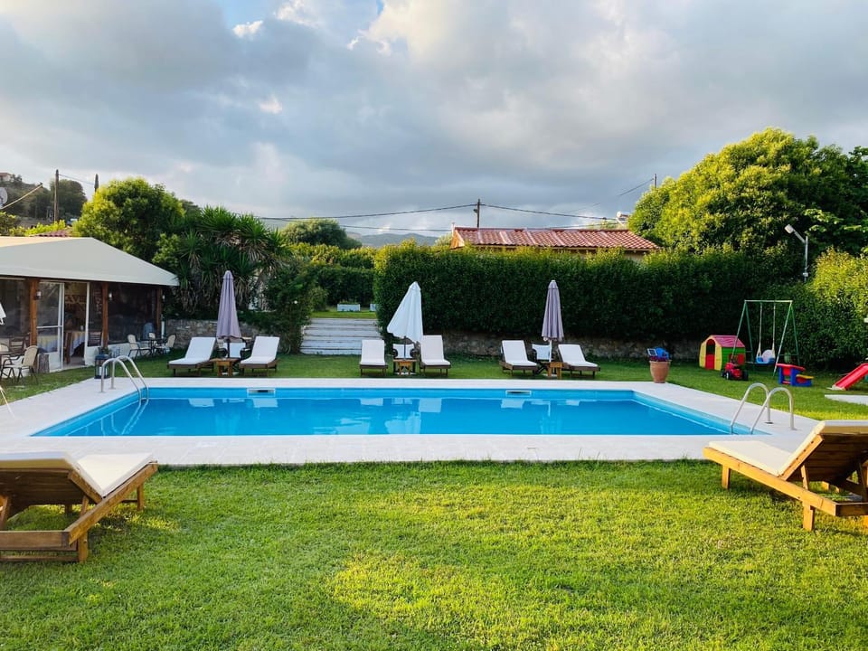 THE MANSION OF DIONISOS AND DIMITRAS 2 House in Peloponnese Region