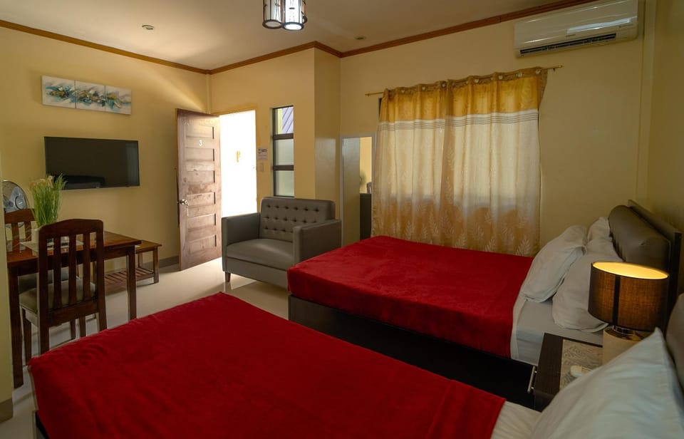 Mifaña Suites - Panglao Island Bed and Breakfast in Central Visayas