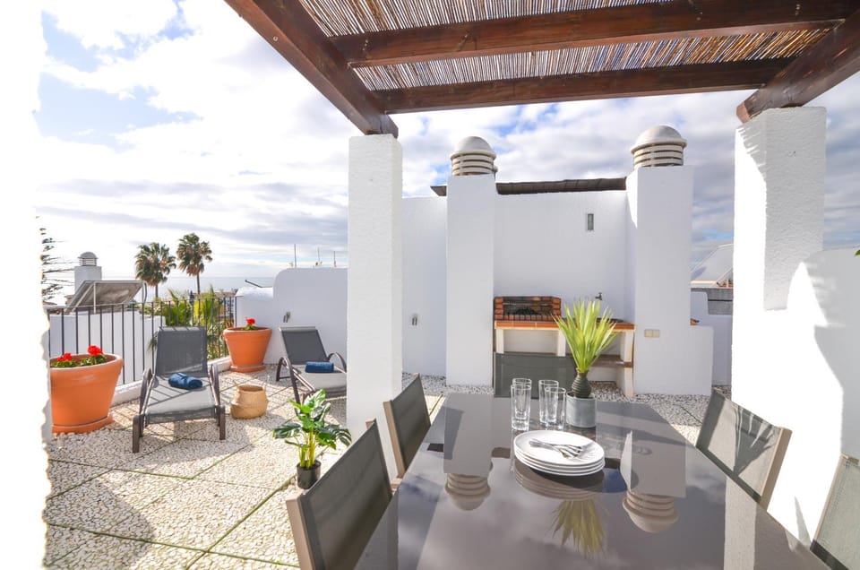 BBQ facilities, Solarium, Balcony/Terrace