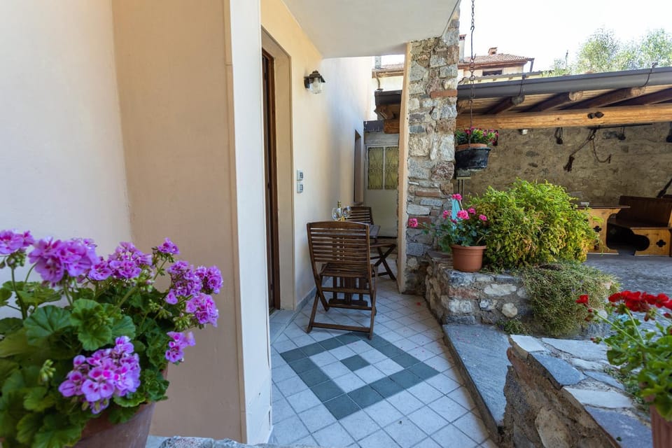 Patio, Balcony/Terrace