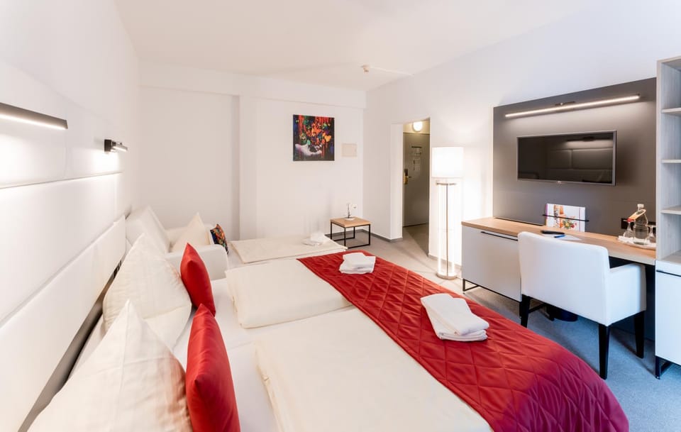Bed, Photo of the whole room