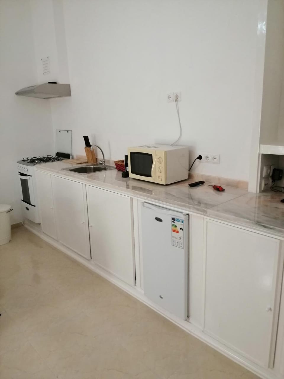 Kitchen or kitchenette