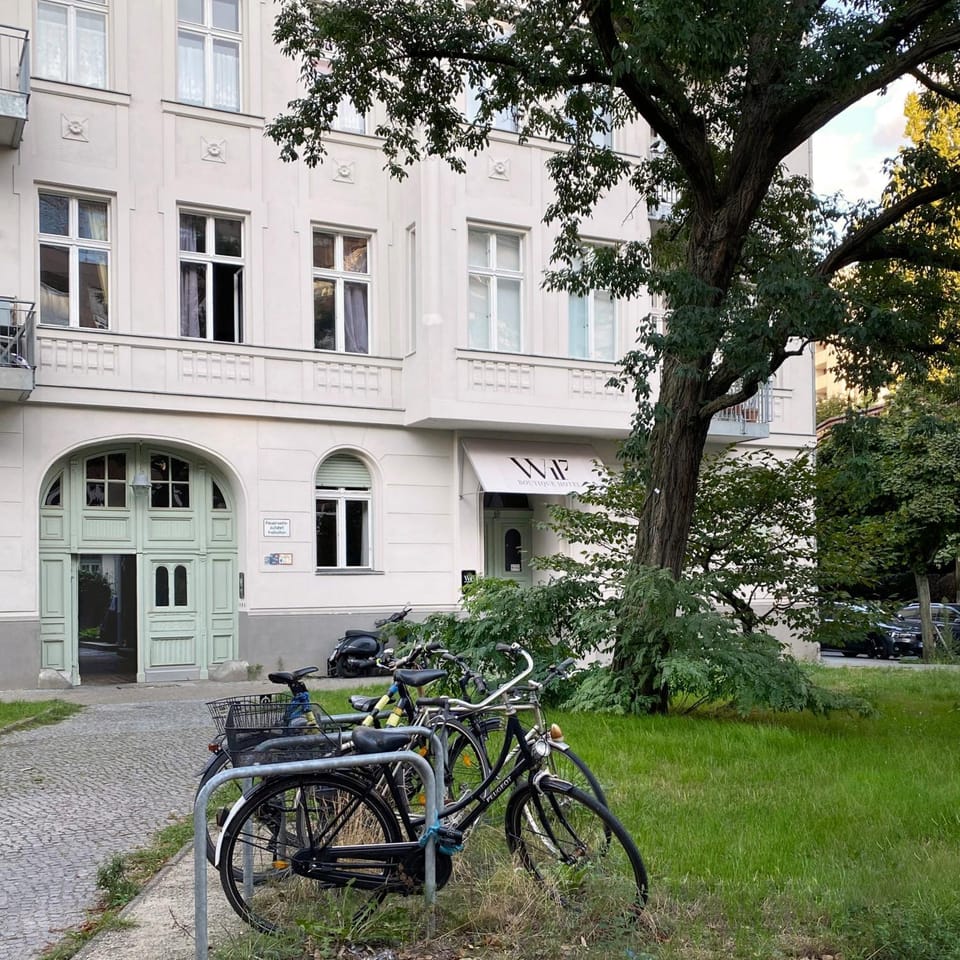 Property building, Facade/entrance