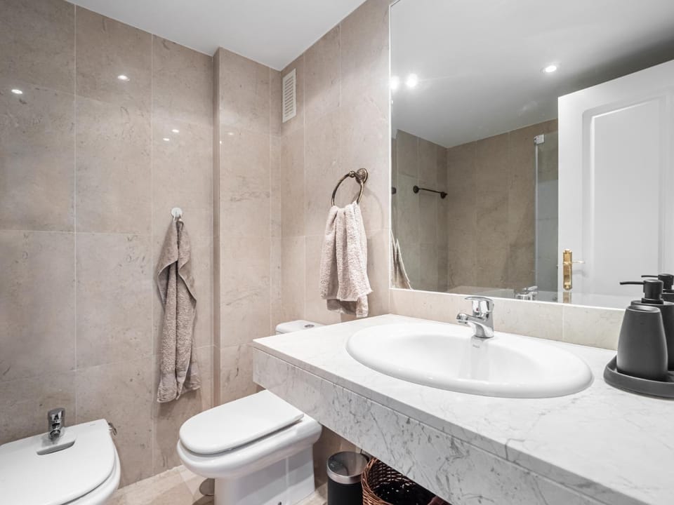 Beautiful 2 bed Apt with amazing views - RDR203 Apartment in Marbella