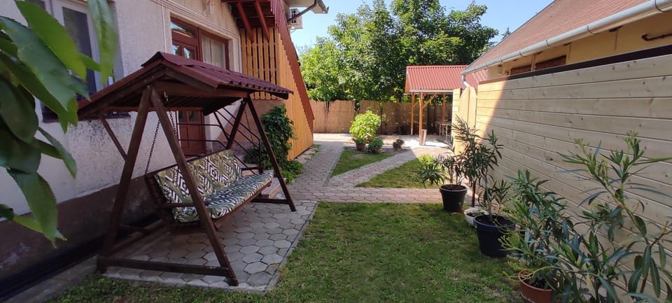 Garden, Garden view