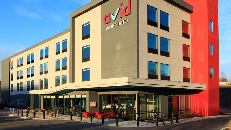 Property building, Day, Location, Parking