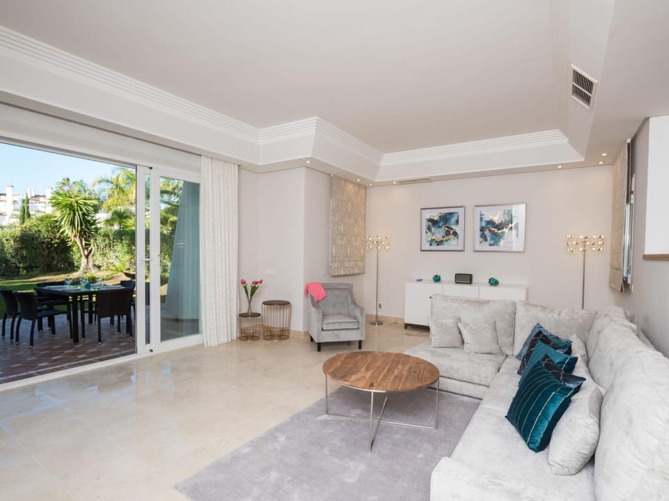 Holiday Home Perla Blanca by Interhome House in Costa del Sol