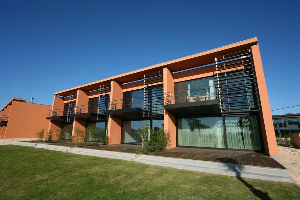 Facade/entrance, Facade/entrance