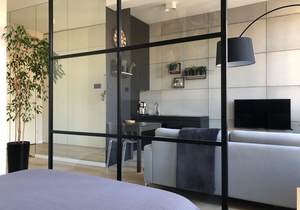 Communal lounge/ TV room, Kitchen or kitchenette, Seating area, Dining area
