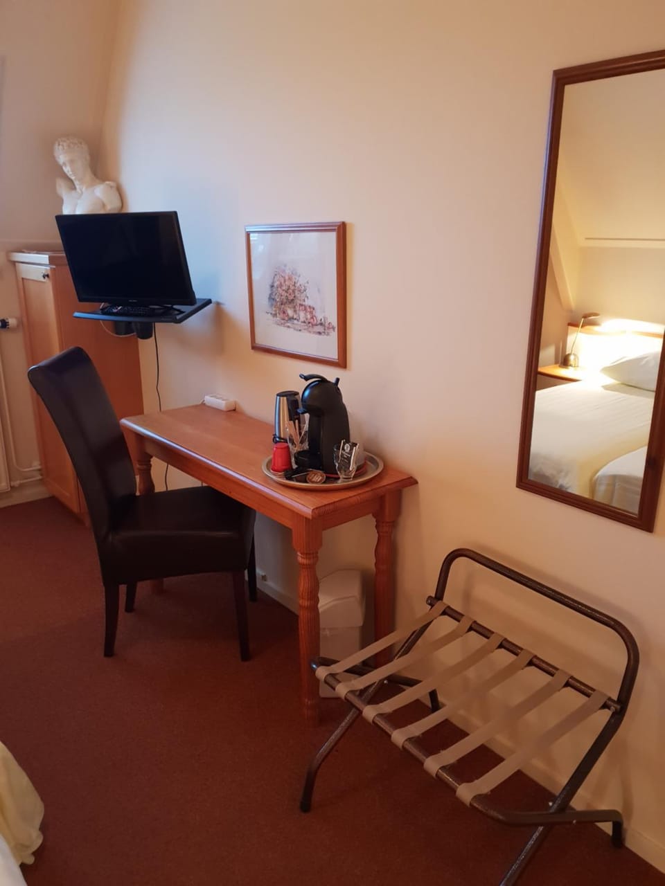 Coffee/tea facilities, Living room, Seating area